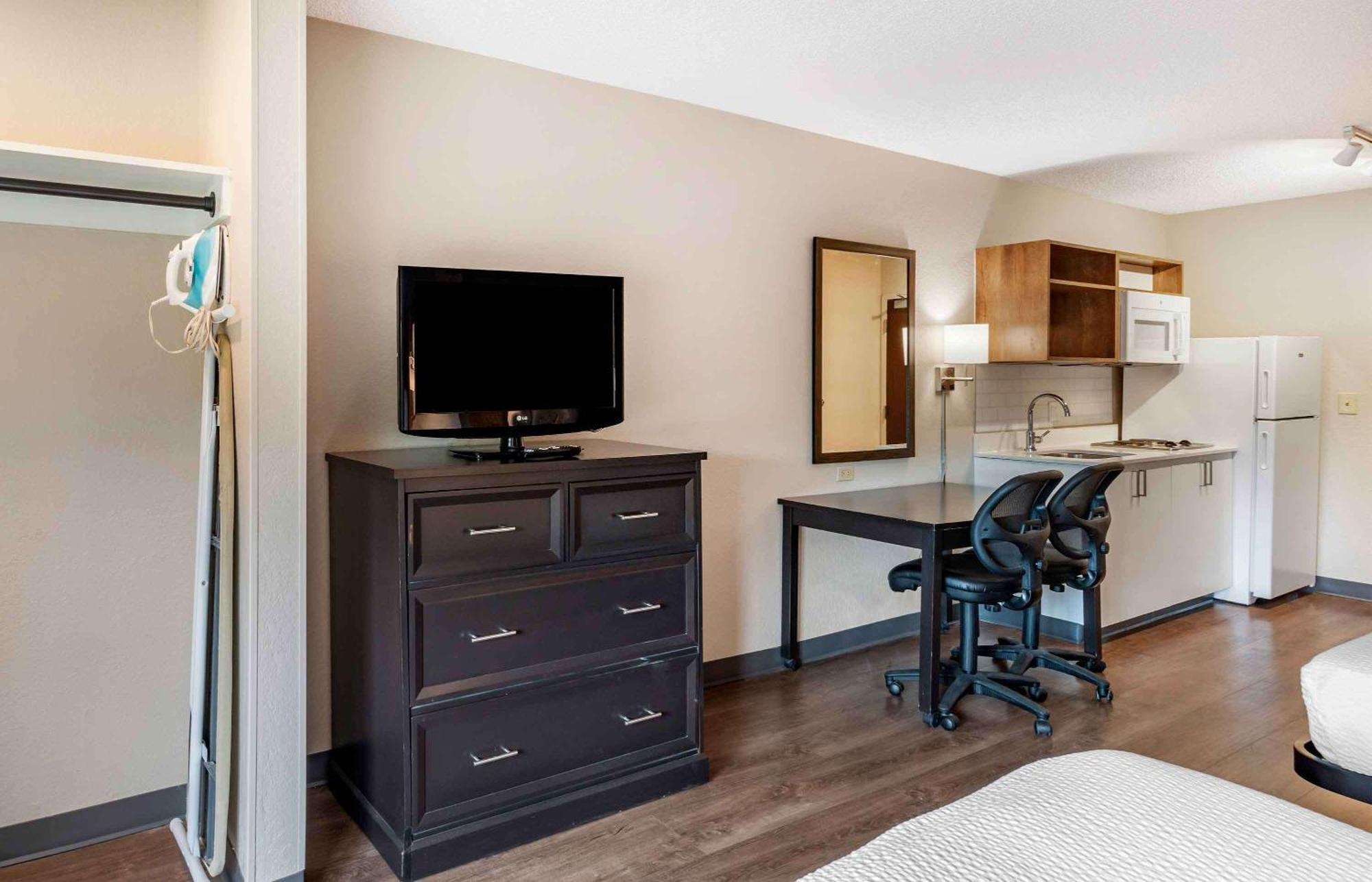 Extended Stay America Suites - Fort Lauderdale - Плантейшън Екстериор снимка
