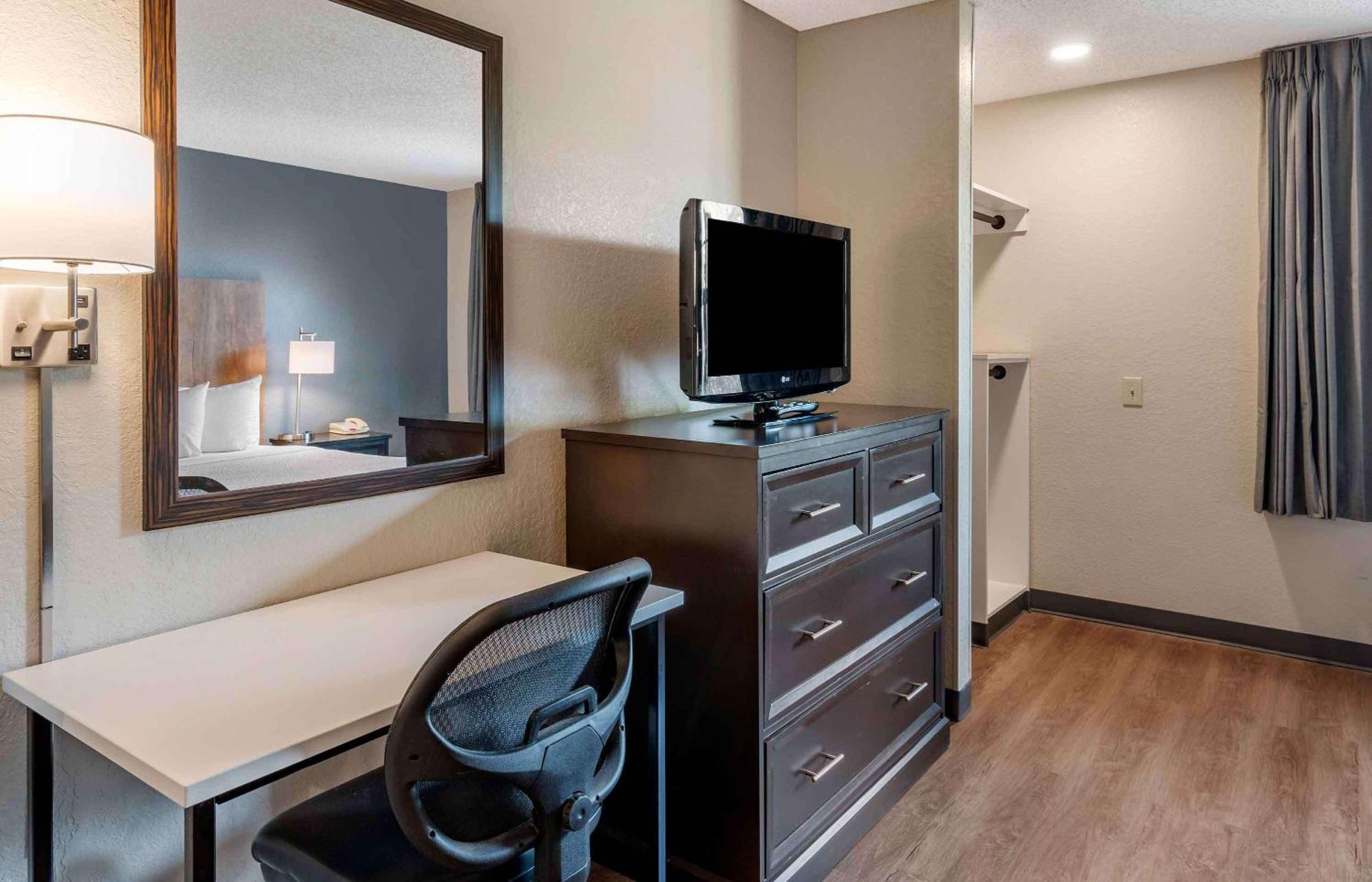 Extended Stay America Suites - Fort Lauderdale - Плантейшън Екстериор снимка