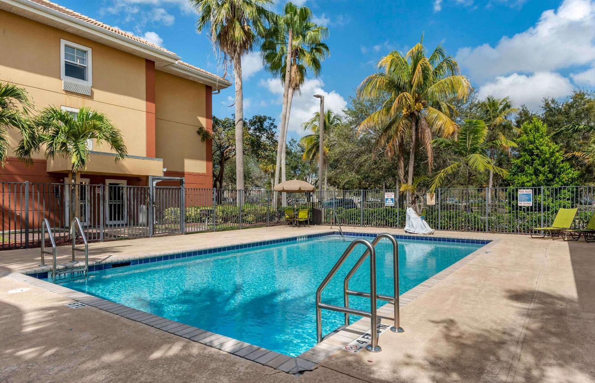 Extended Stay America Suites - Fort Lauderdale - Плантейшън Екстериор снимка